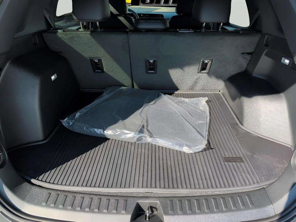 New 2026 Chevrolet Equinox LT w/ Convenience Package II image 15