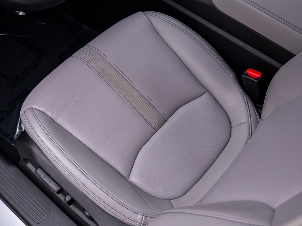 Used 2025 Honda Pilot EX-L image 15