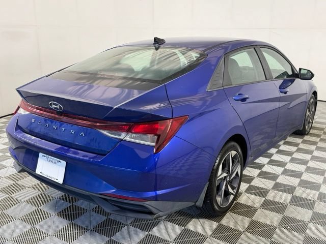 Used 2023 Hyundai Elantra SEL w/ Convenience Package FWD image 8