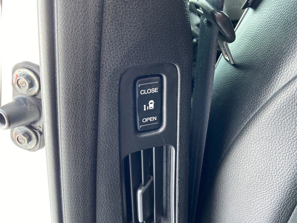 Used 2023 Honda Odyssey Elite image 16