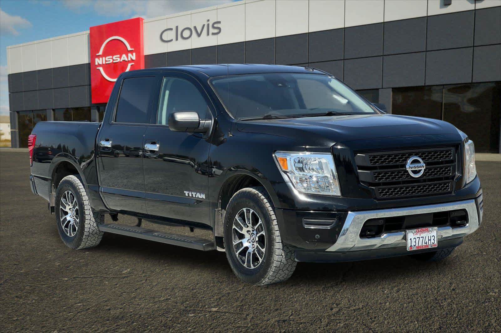 Used 2021 Nissan Titan SV w/ SV Convenience Package AWD/4WD image 16