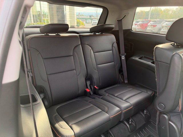 Used 2023 GMC Acadia AT4 w/ Preferred Package AWD/4WD image 16
