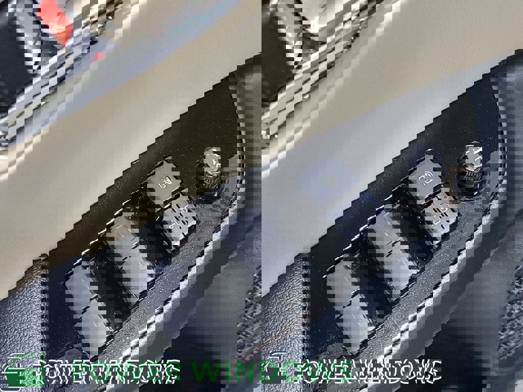 Used 2020 Toyota Prius image 22