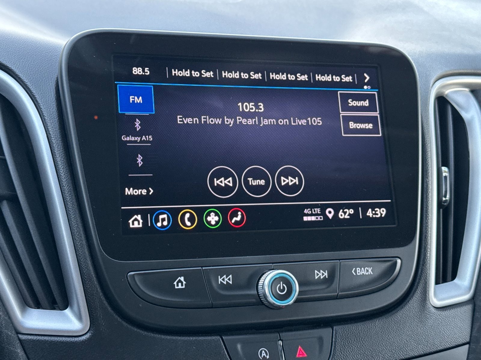 Used 2024 Chevrolet Malibu LT image 20