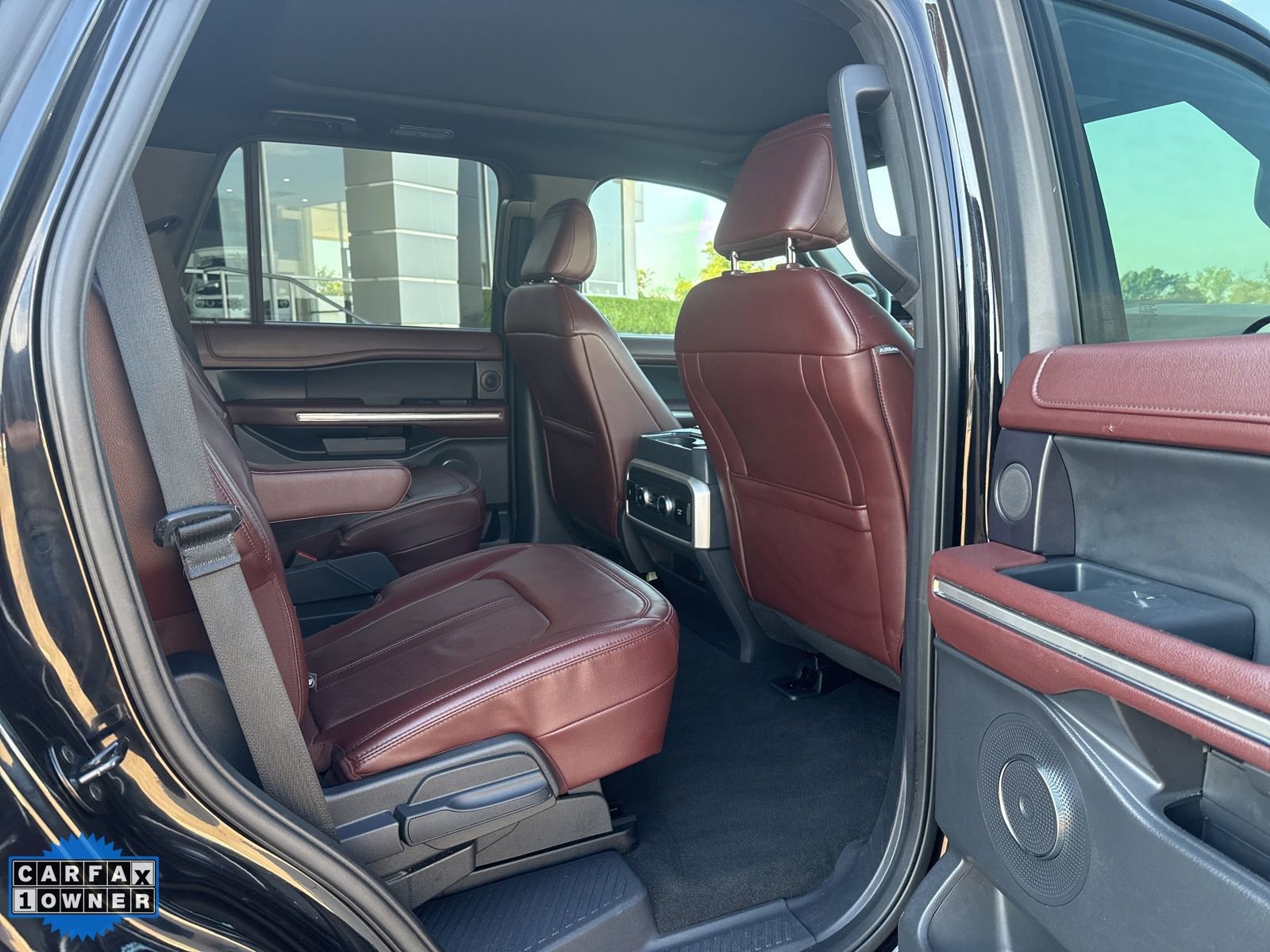 Used 2024 Ford Expedition Limited image 24