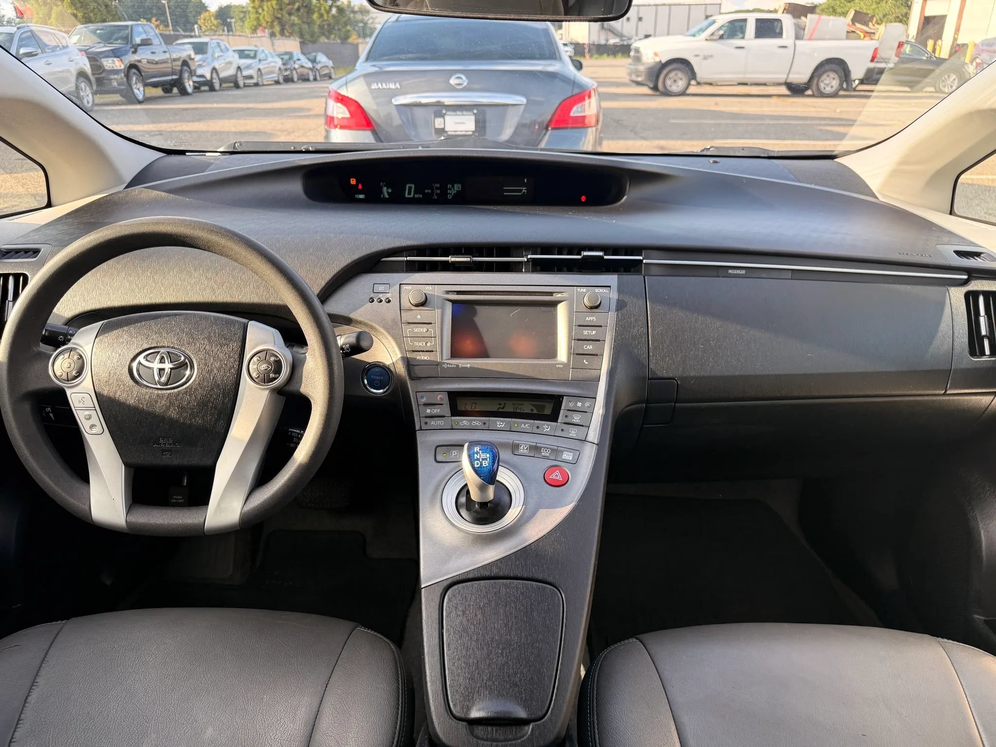 Used 2014 Toyota Prius Three FWD image 3