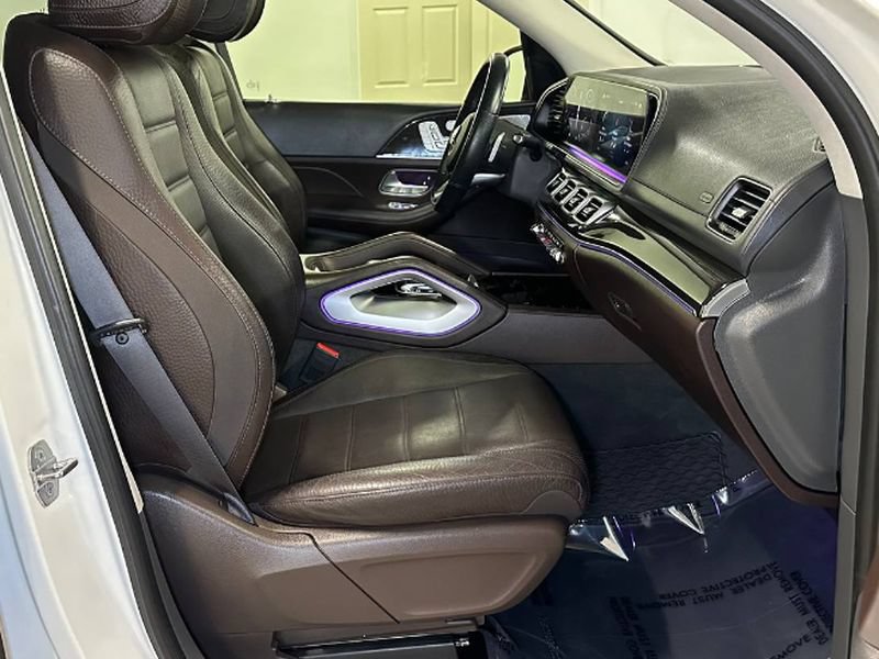 Used 2020 Mercedes-Benz GLS 580 4MATIC image 21