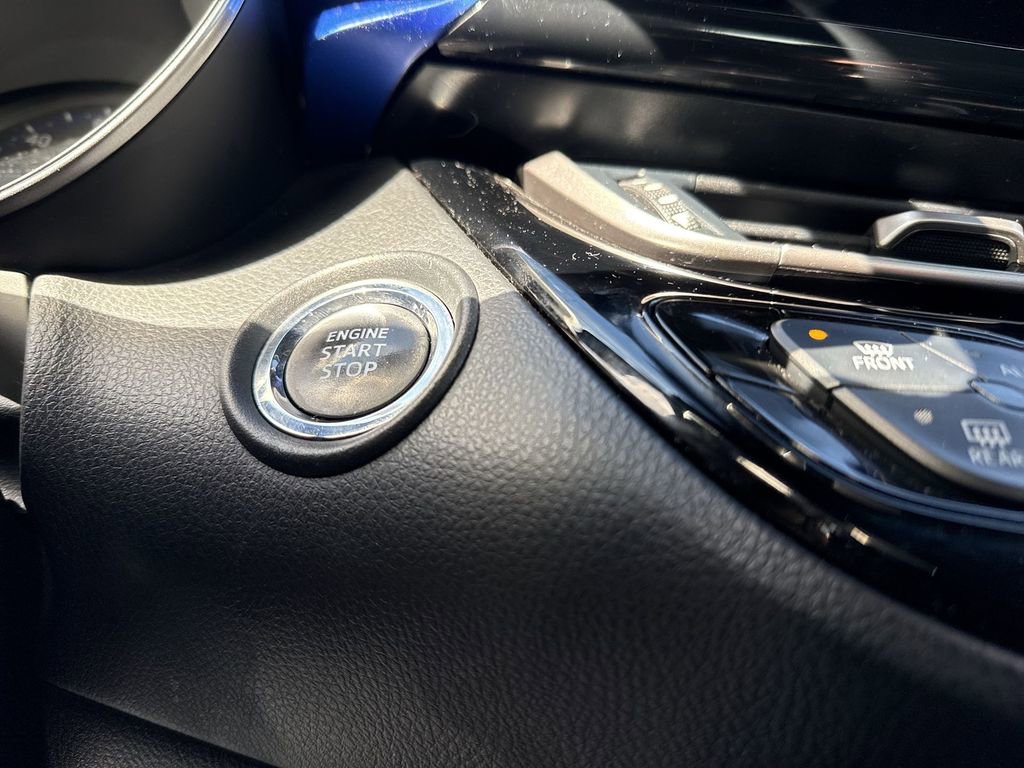 Used 2020 Toyota C-HR XLE image 26