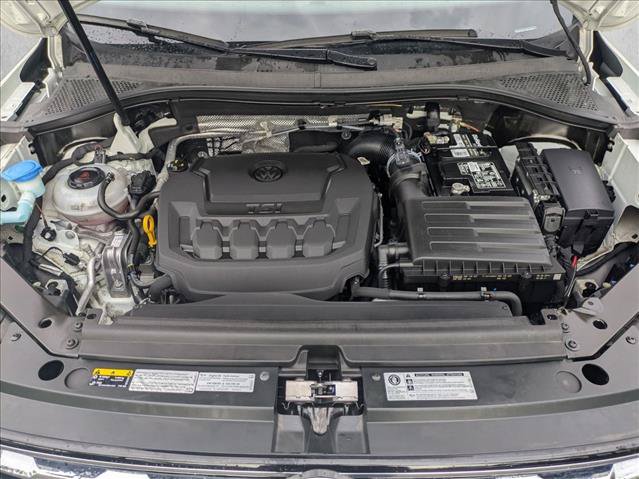 Used 2020 Volkswagen Tiguan SE w/ 3rd Row Seat Package AWD/4WD image 21