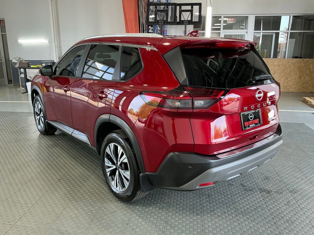 Used 2023 Nissan Rogue SV w/ SV Premium B Package image 23