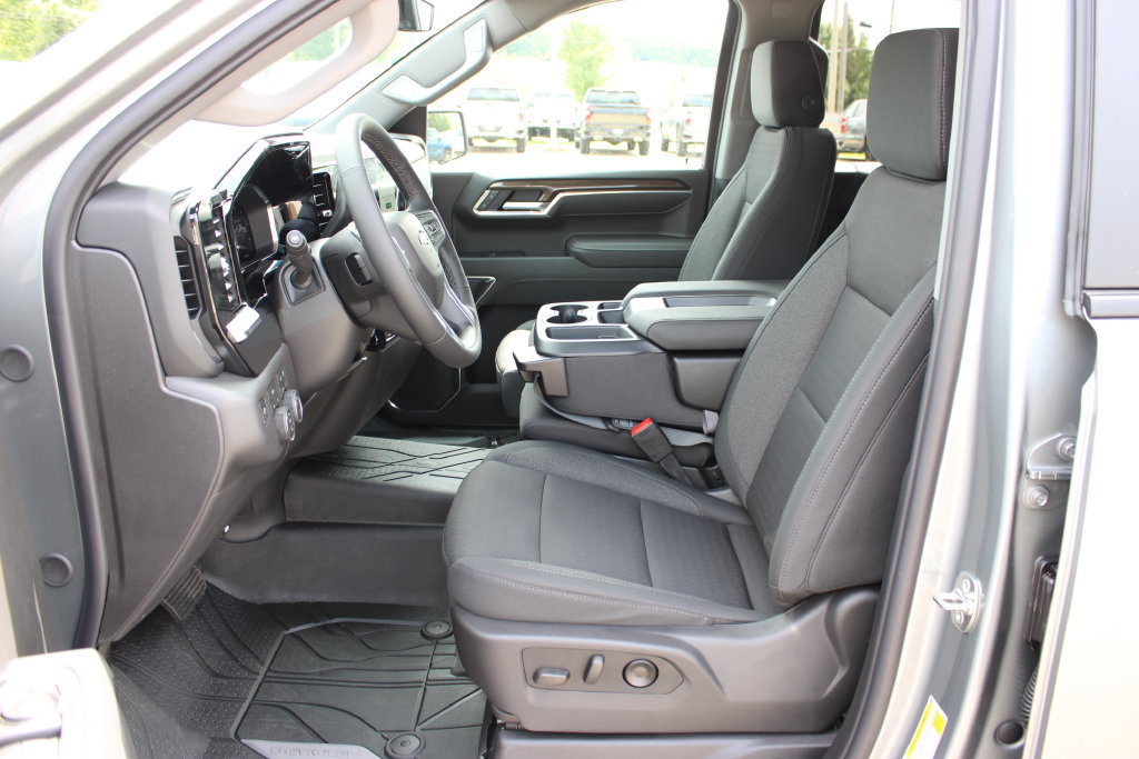 New 2026 Chevrolet Silverado 1500 LT w/ Safety Package AWD/4WD image 15