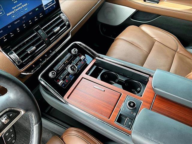 Used 2022 Lincoln Navigator Reserve RWD image 14