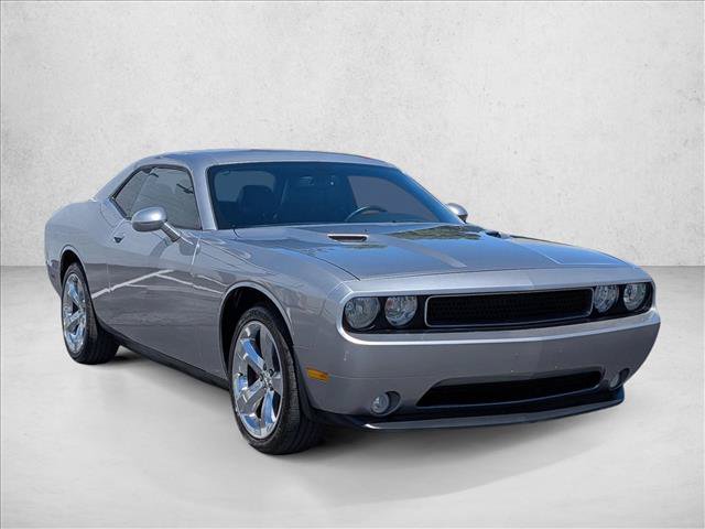 Used 2011 Dodge Challenger RWD image 3