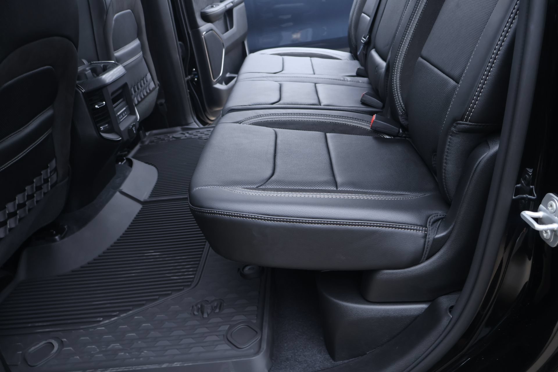 New 2026 RAM 1500 RHO AWD/4WD image 14