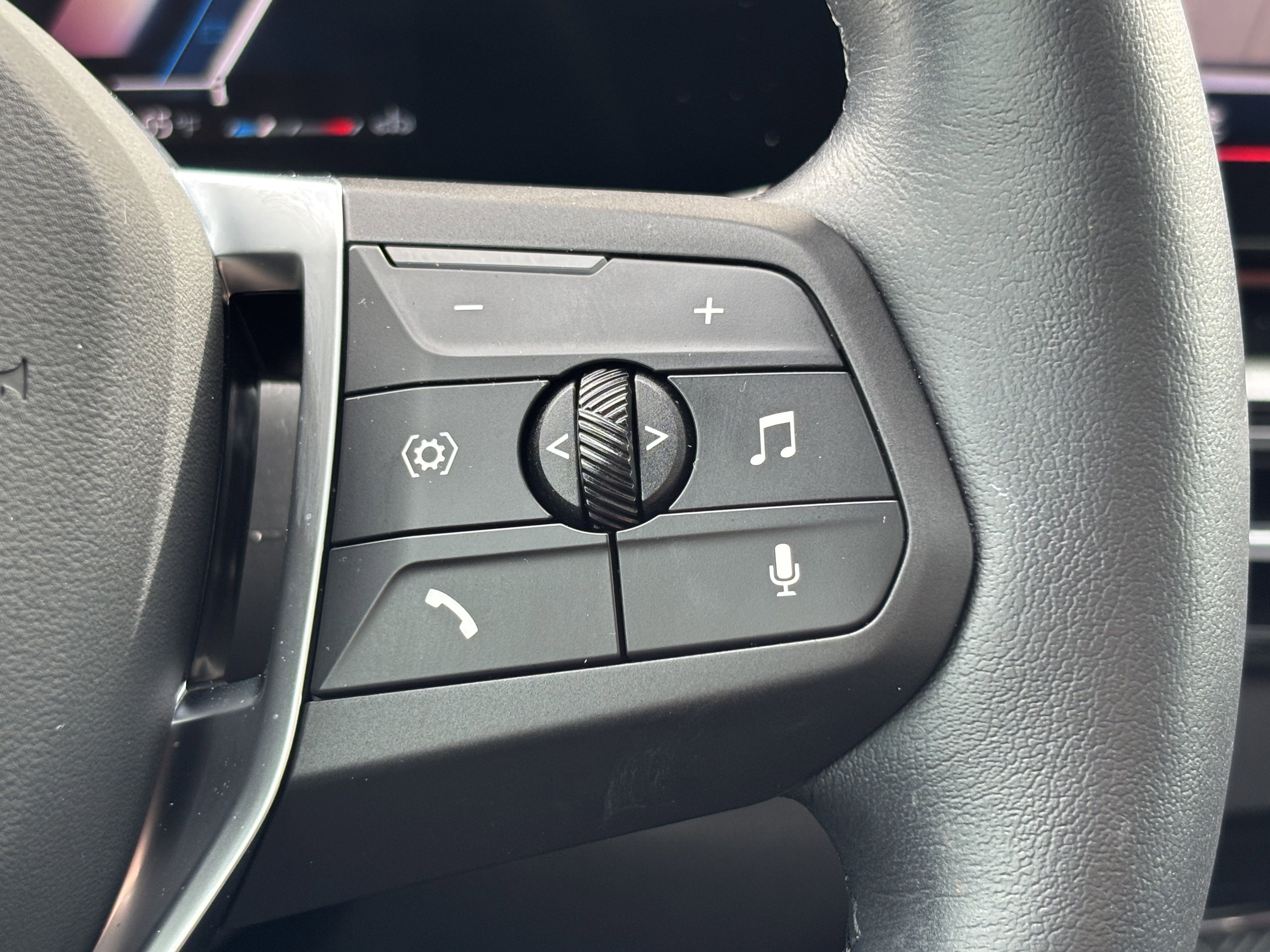 Certified 2025 BMW X1 xDrive28i w/ Convenience Package image 20