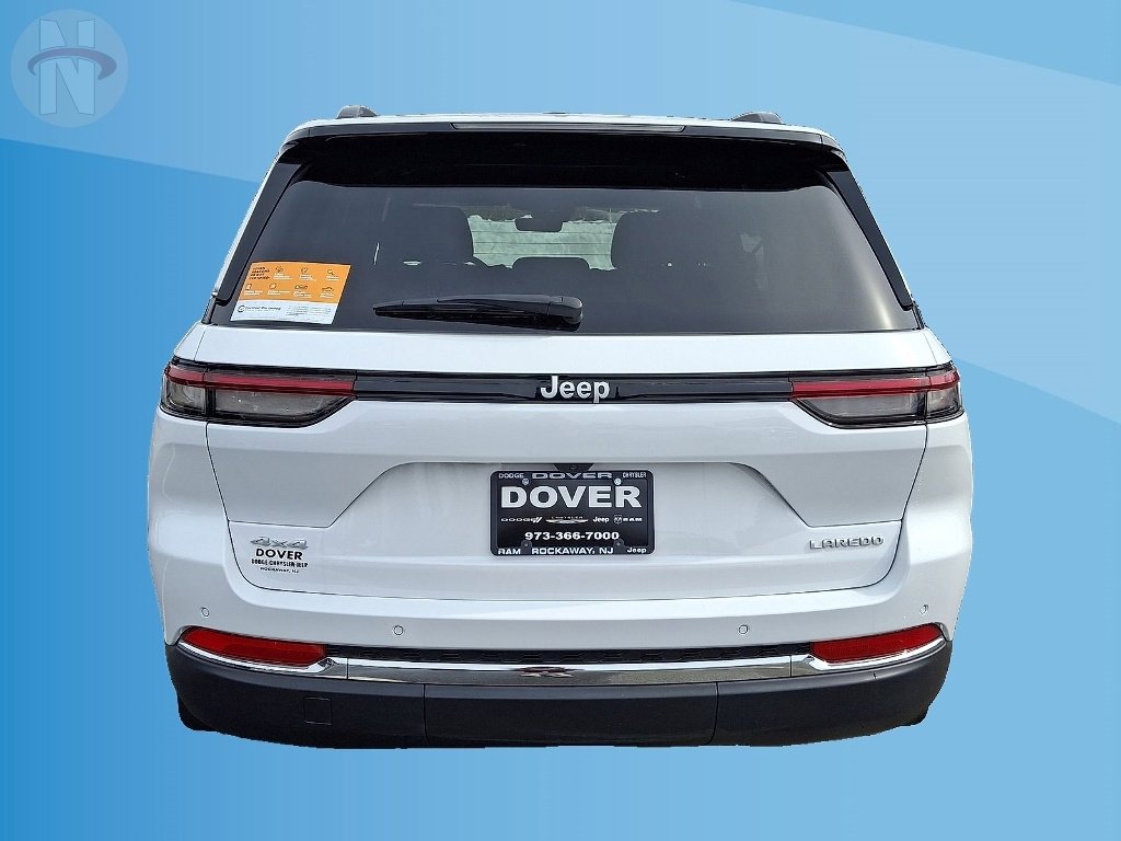 Used 2025 Jeep Grand Cherokee Laredo w/ MOPAR Finishing Package image 22