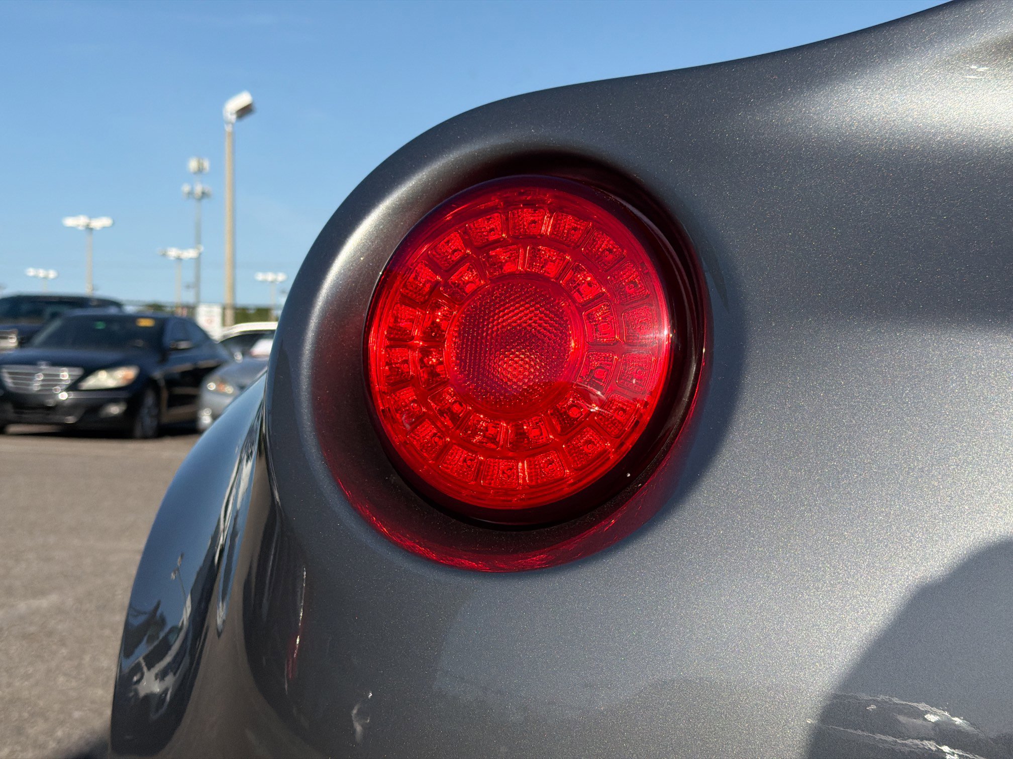 Used 2020 Alfa Romeo 4C Spider RWD image 10