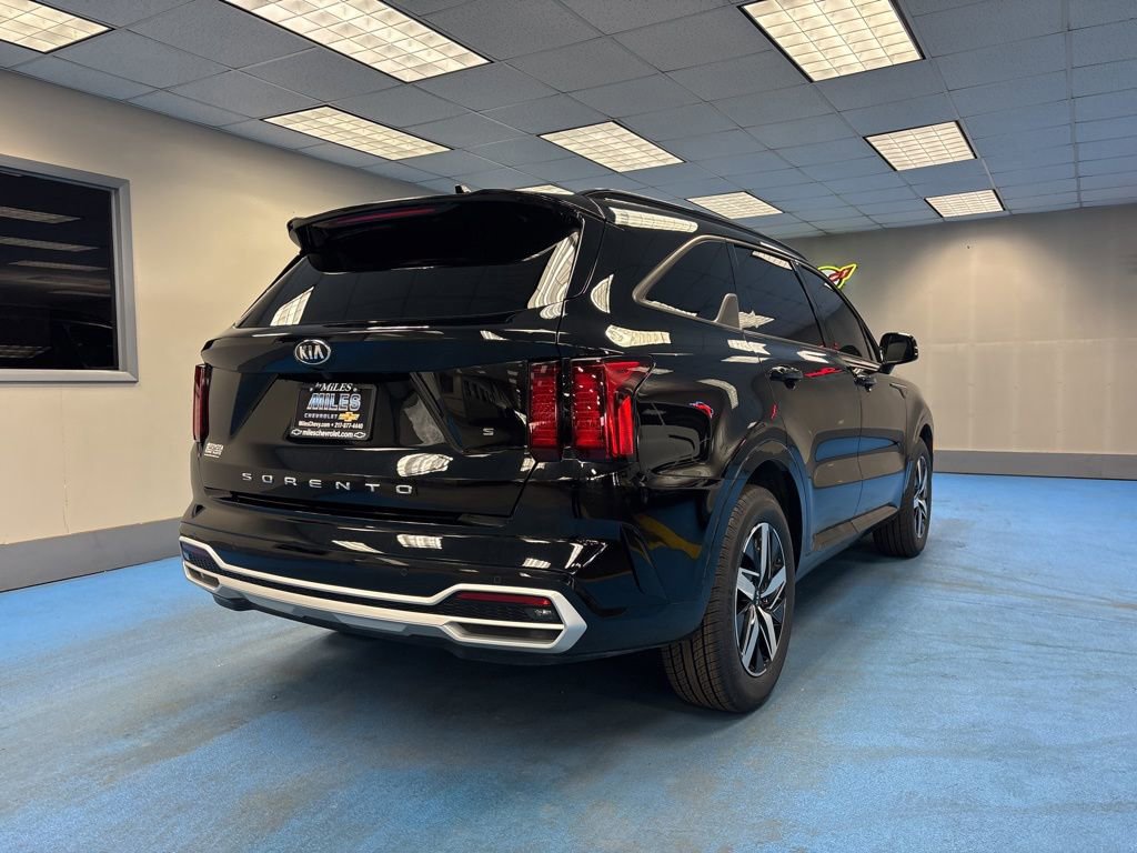 Used 2021 Kia Sorento S w/ Panoramic Sunroof Package image 2