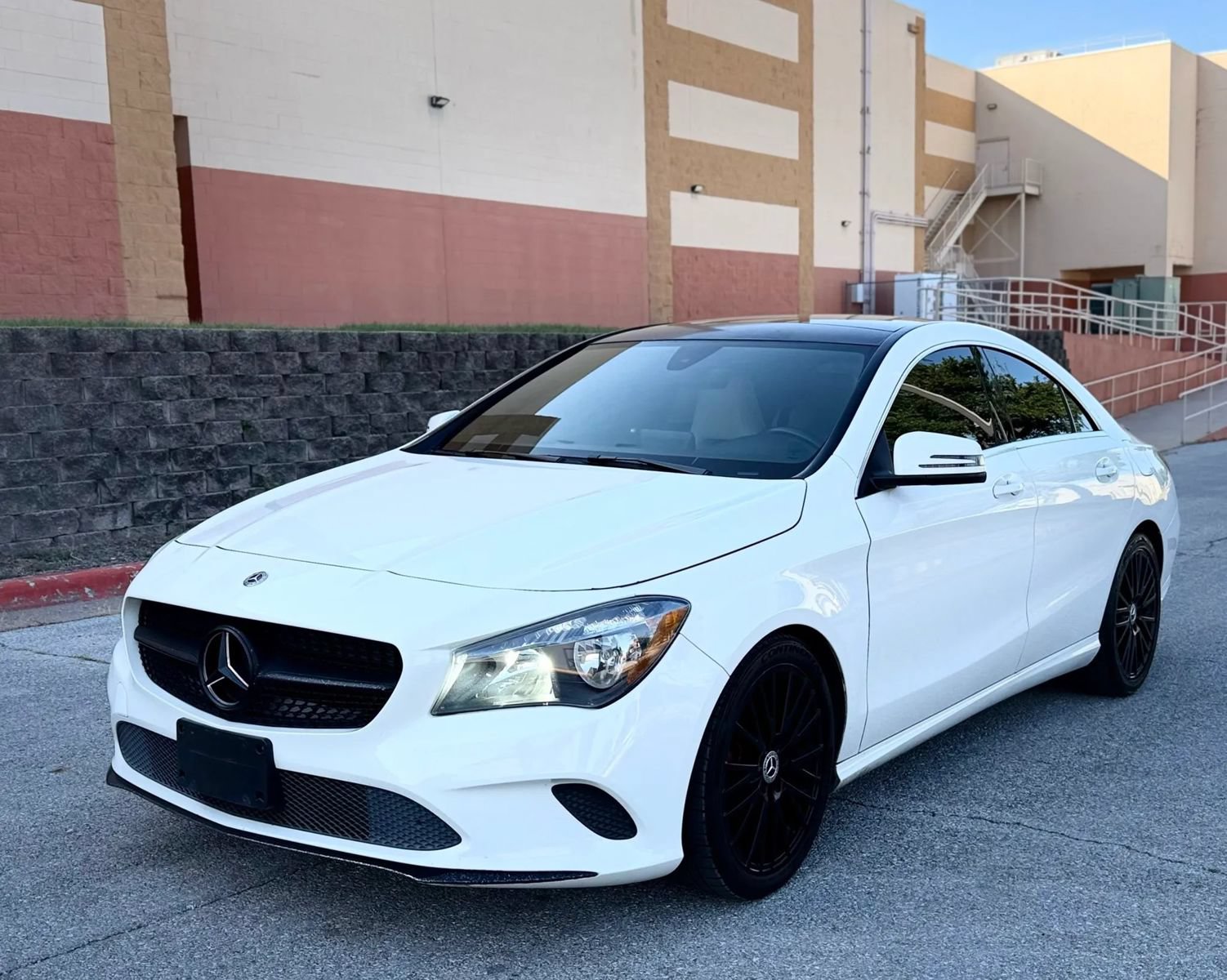Used 2017 Mercedes-Benz CLA 250 image 35