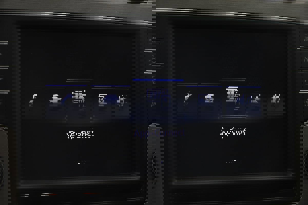 Used 2017 Volkswagen Golf Wolfsburg Edition image 29