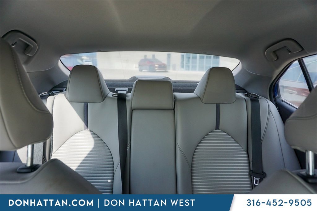 Used 2023 Toyota Camry SE w/ Cold Weather Package image 14