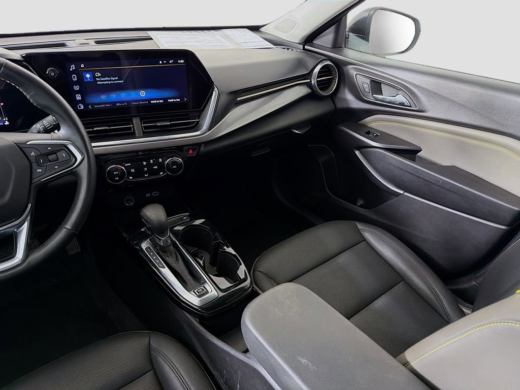 Used 2025 Chevrolet Trax ACTIV w/ Driver Confidence Package image 25