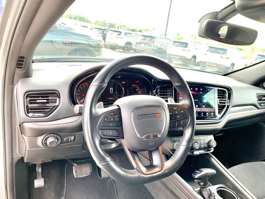Used 2025 Dodge Durango GT RWD image 11