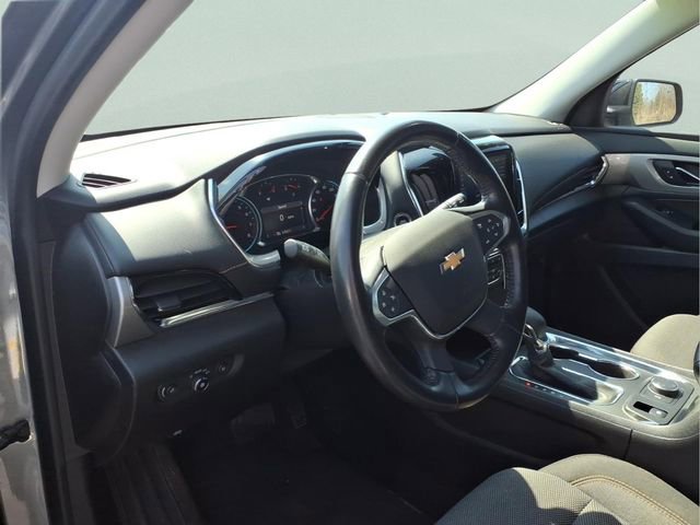 Used 2021 Chevrolet Traverse LT image 12