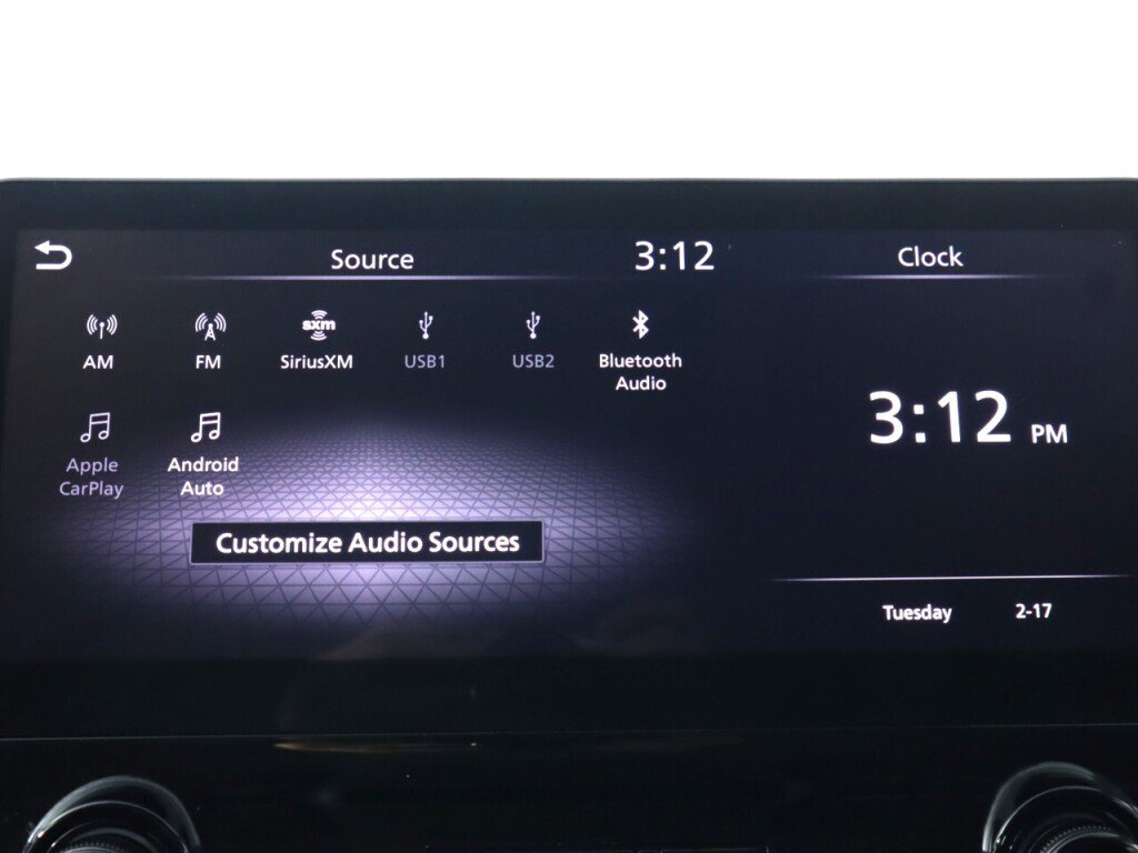 Used 2021 Nissan Armada SV image 19