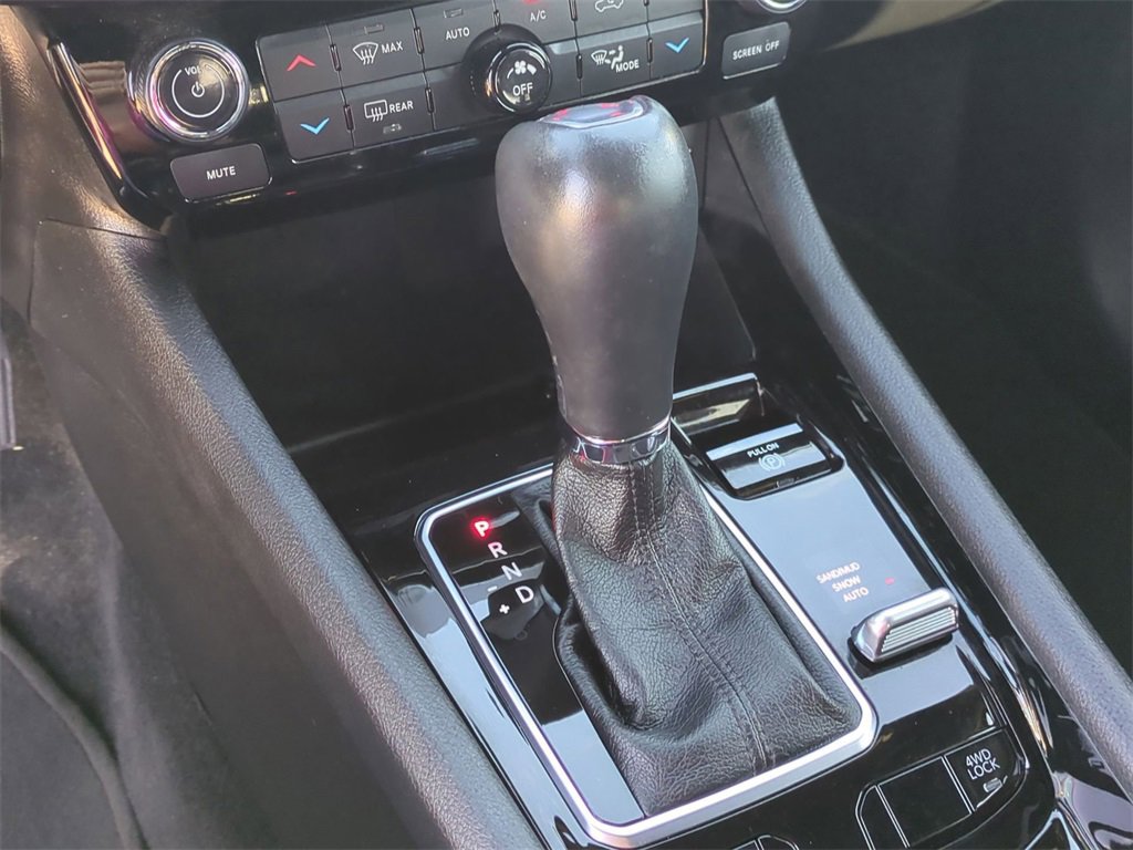 Used 2022 Jeep Compass Limited image 15