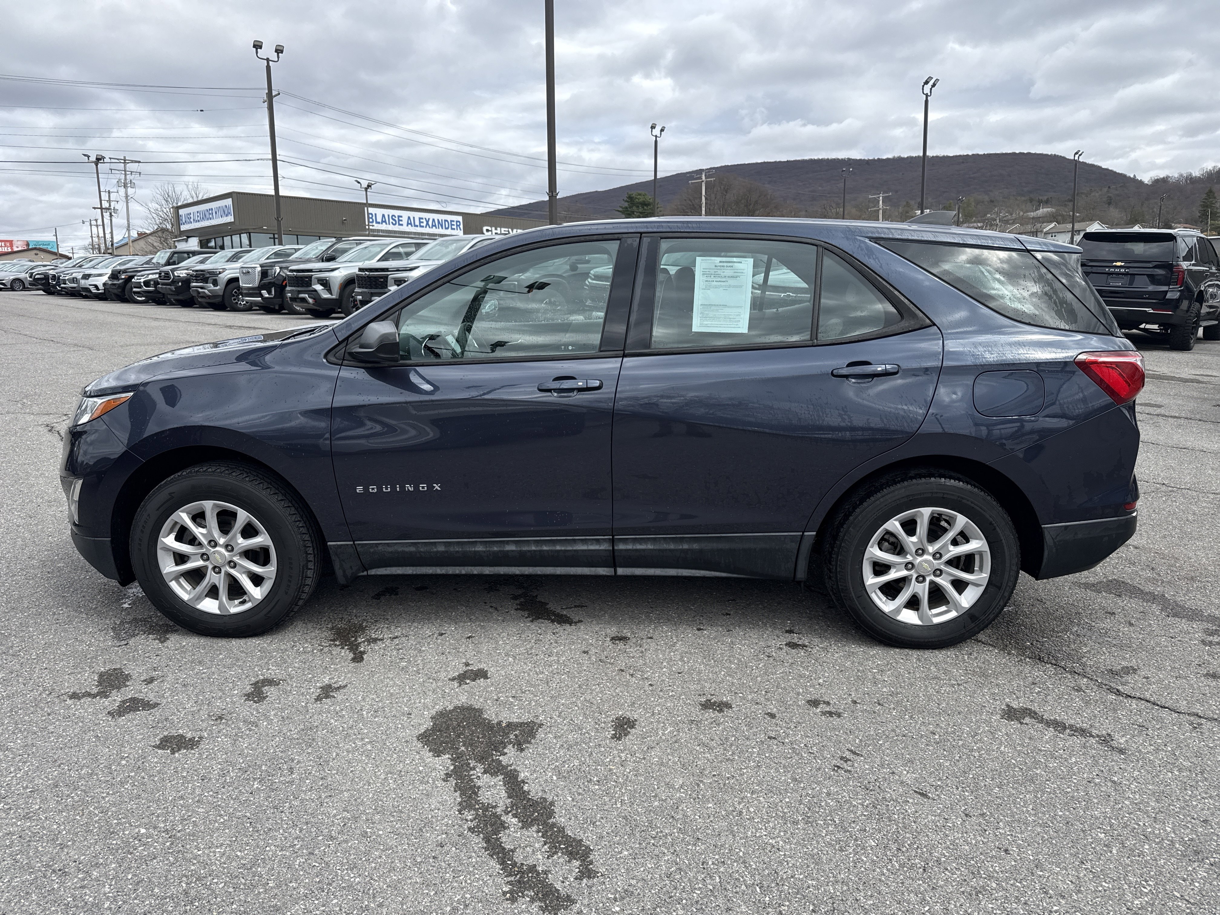 Used 2018 Chevrolet Equinox LS w/ LPO, Cargo Package image 6