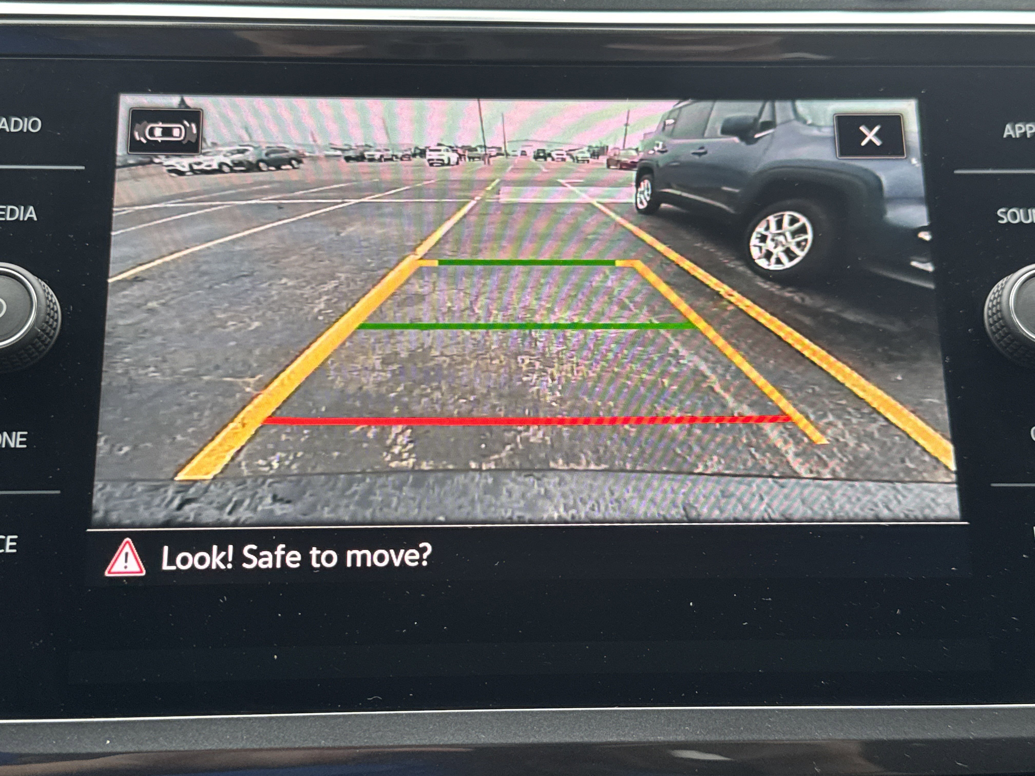 Certified 2023 Volkswagen Tiguan SE FWD image 13
