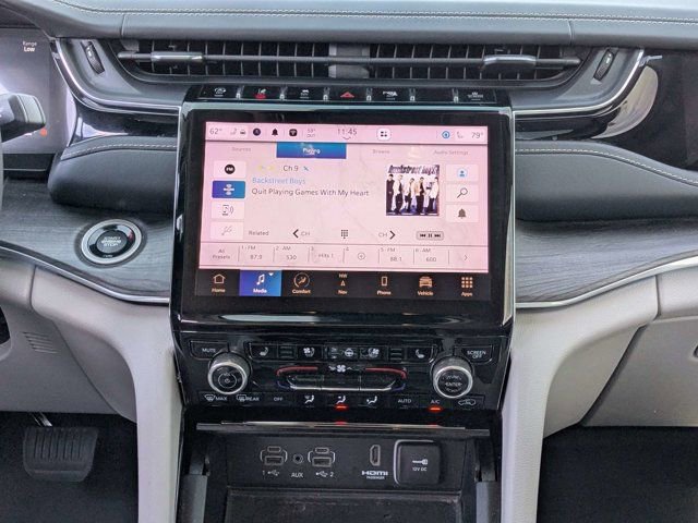 Used 2023 Jeep Grand Cherokee Overland w/ Luxury Tech Group IV image 18