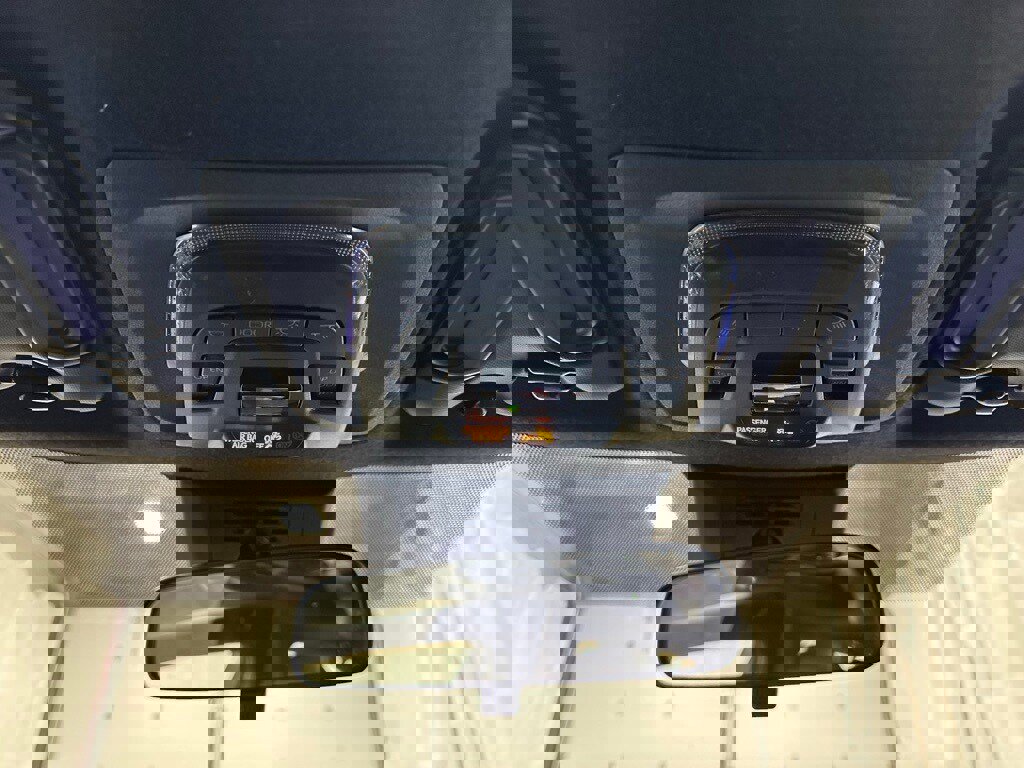 Used 2025 Toyota Corolla XSE image 39