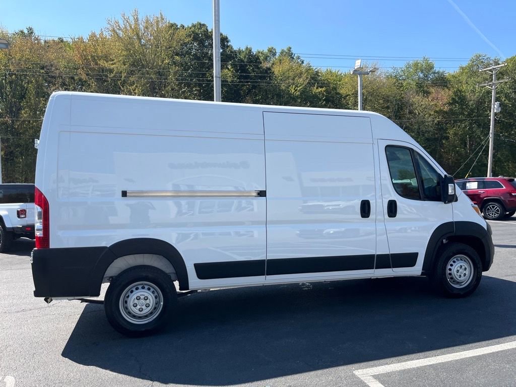 Used 2025 RAM ProMaster 2500 w/ Convenience Group image 5