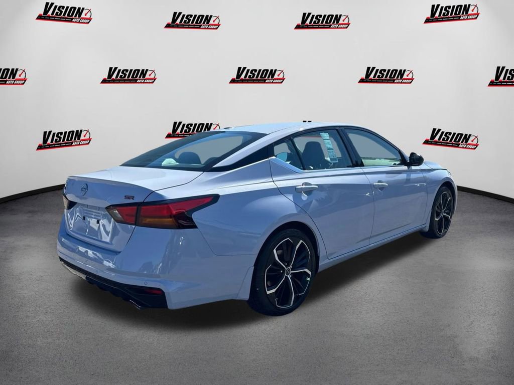 New 2025 Nissan Altima 2.5 SR image 5