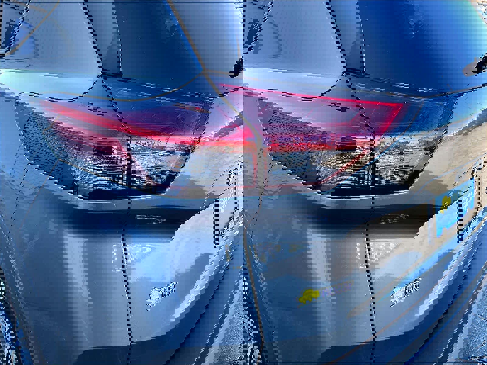 Used 2023 Nissan Rogue SV image 34