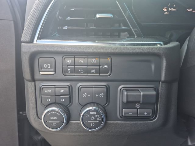 Certified 2025 Chevrolet Suburban RST w/ Advanced Technology Package AWD/4WD image 23