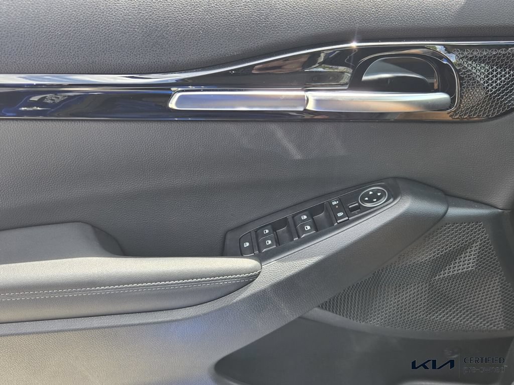 Certified 2025 Kia Seltos X-Line AWD/4WD image 30