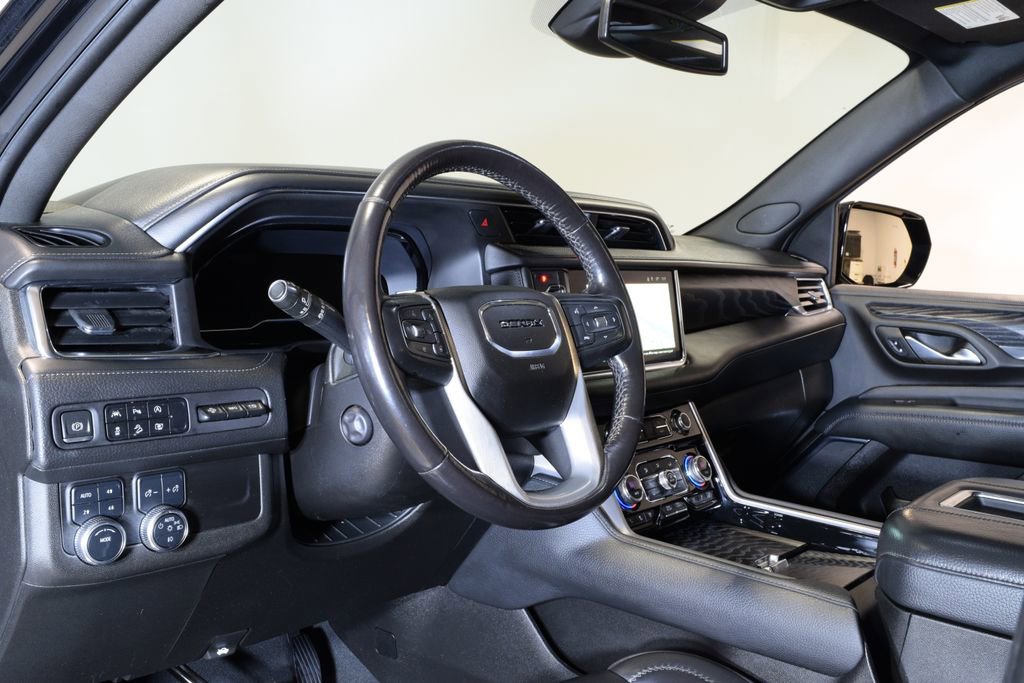 Used 2023 GMC Yukon Denali image 11