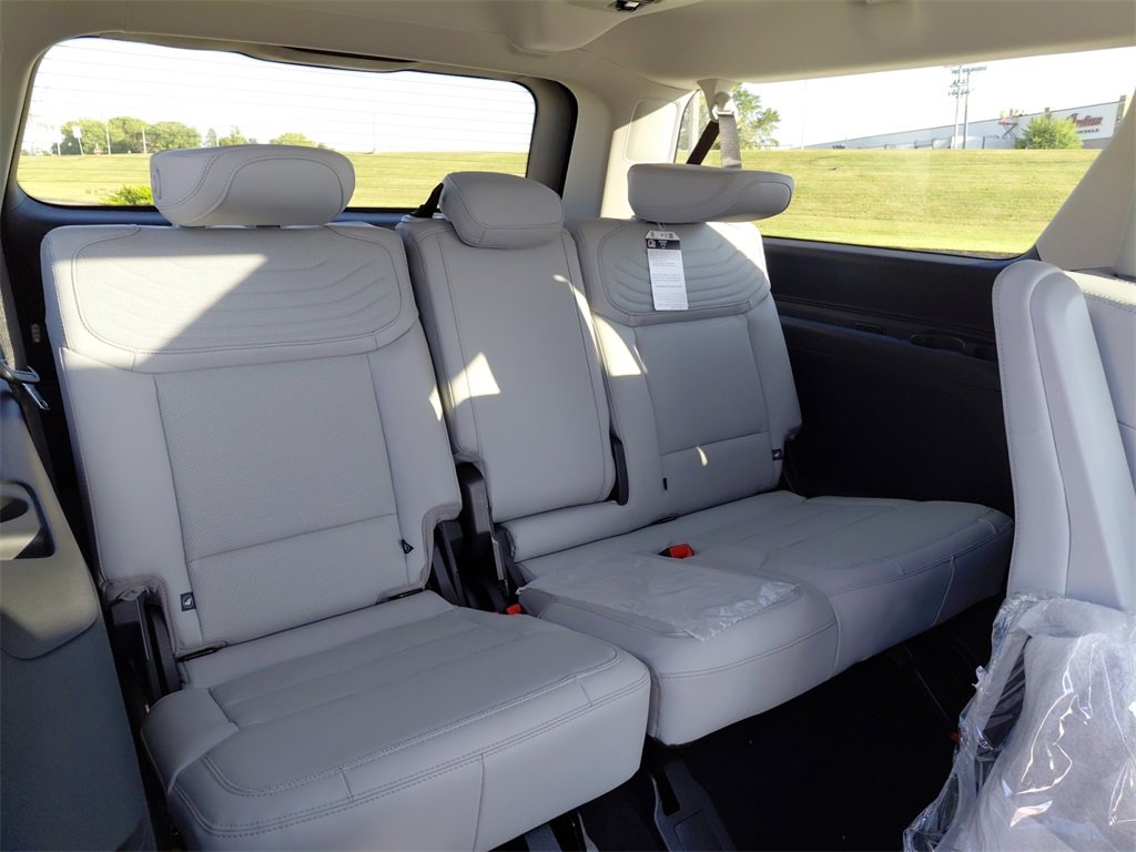 New 2025 Ford Expedition Max Platinum w/ Platinum Ultimate Package image 22