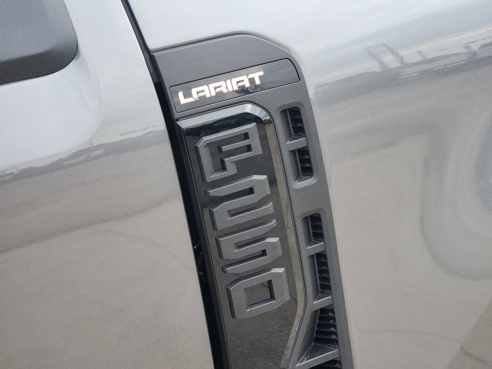 New 2026 Ford F250 Lariat w/ Black Appearance Package AWD/4WD image 12