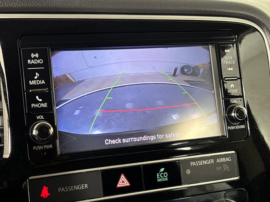 Used 2019 Mitsubishi Outlander ES image 18