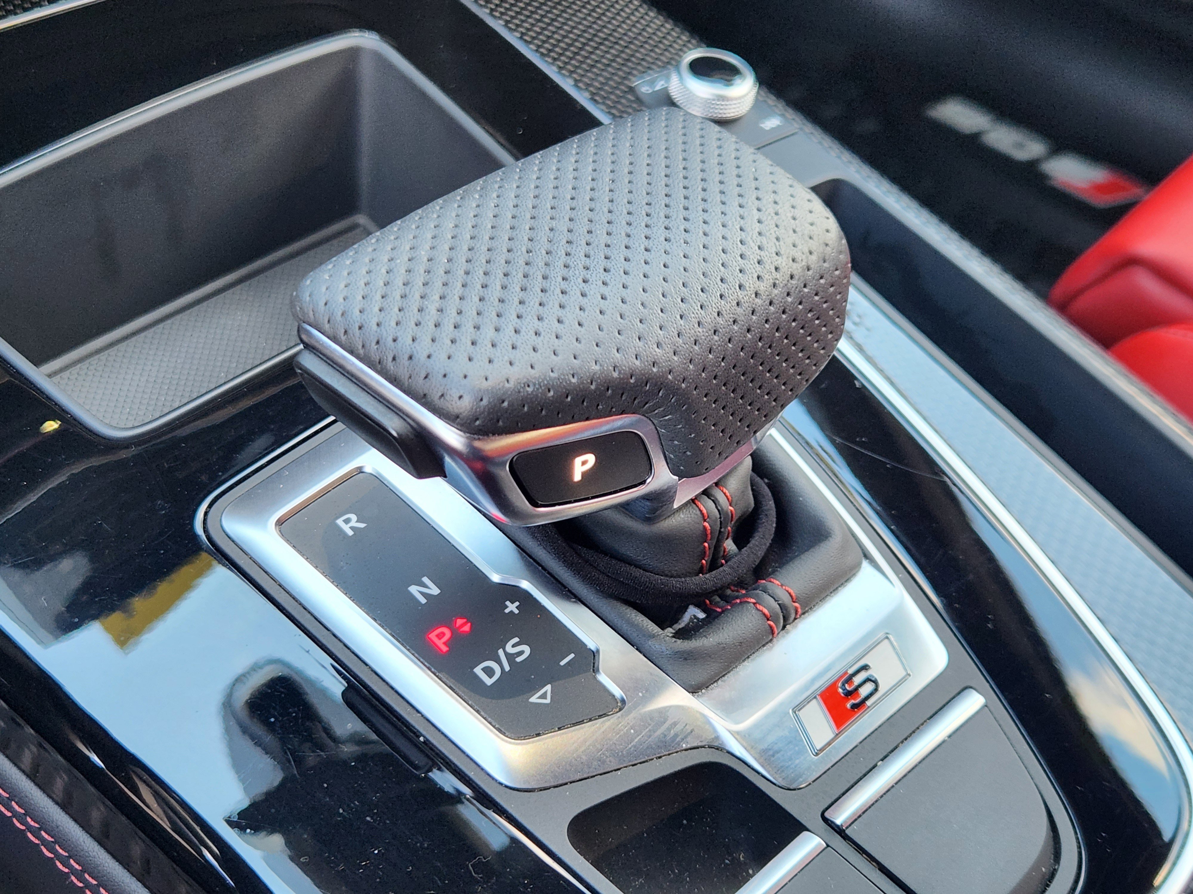 Used 2024 Audi SQ5 Prestige image 13