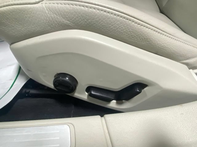 Used 2020 Volvo S60 T5 Momentum w/ Protection Package FWD image 11
