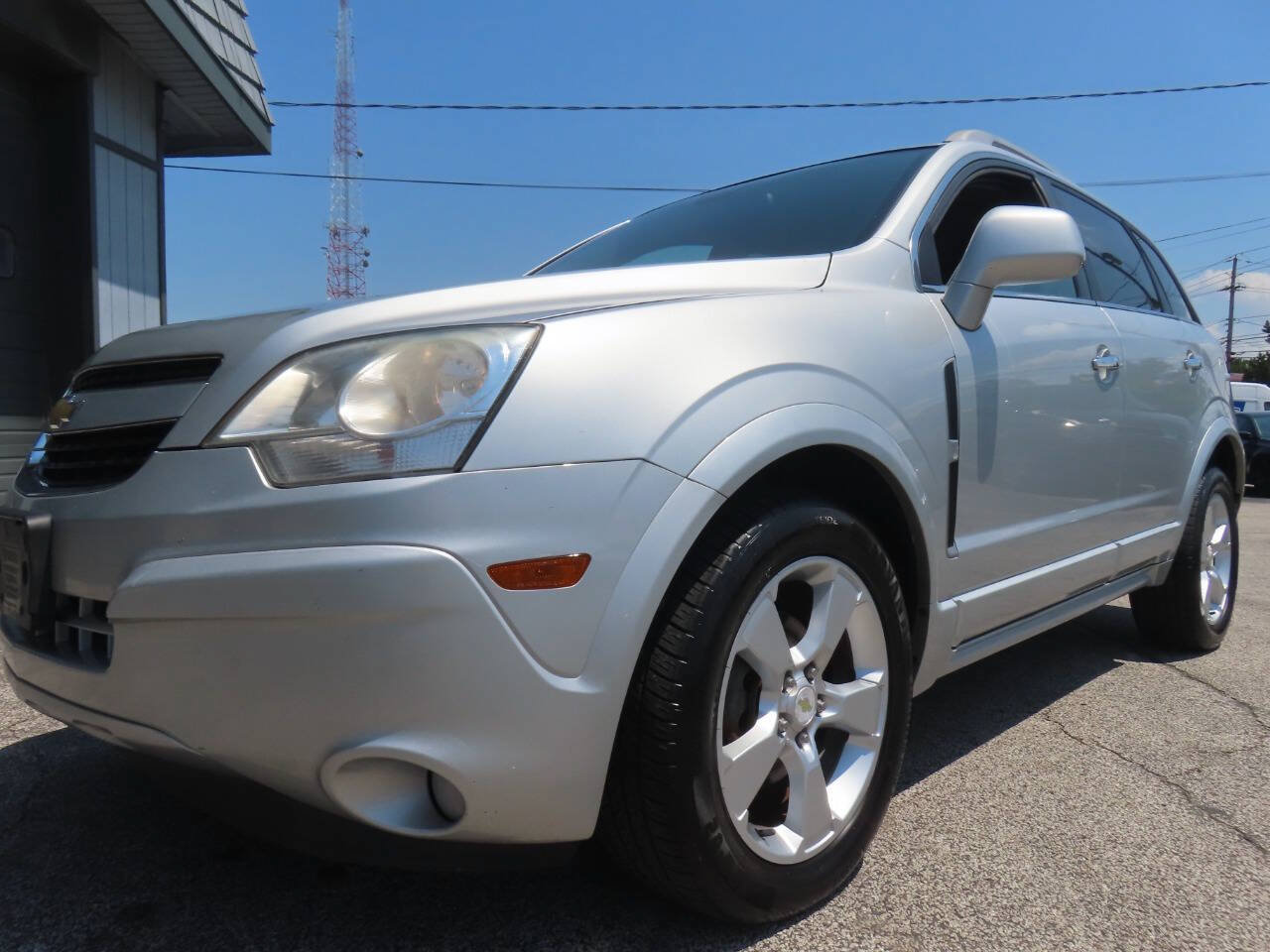 Used 2014 Chevrolet Captiva Sport LT FWD image 28