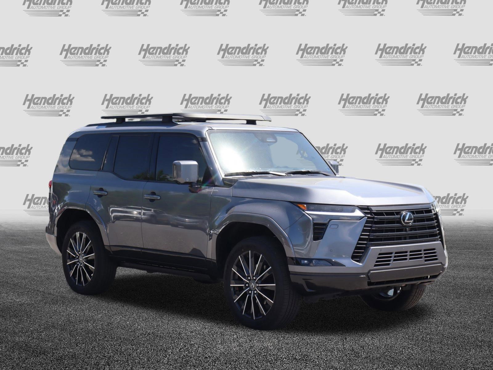 Used 2025 Lexus GX 550 w/ Accessory Package (2T) AWD/4WD image 2