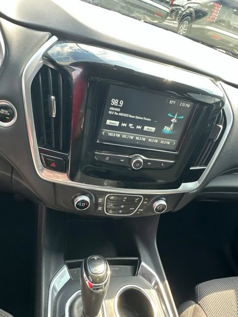 Used 2018 Chevrolet Traverse LS FWD image 3