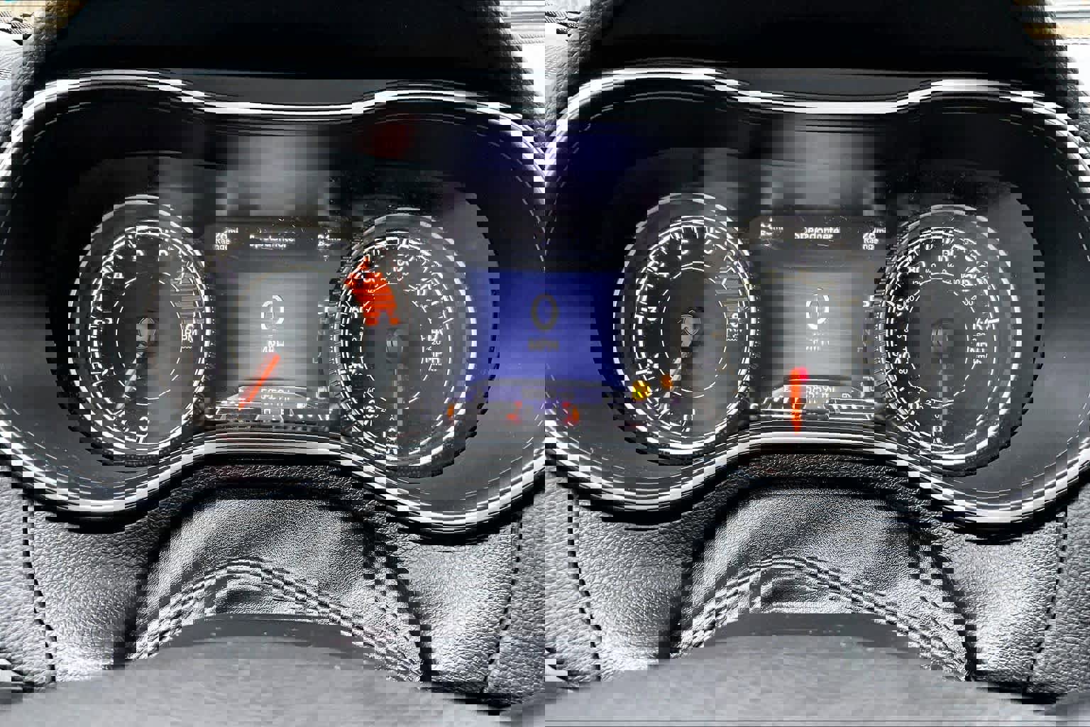 Used 2019 Jeep Cherokee Limited image 25