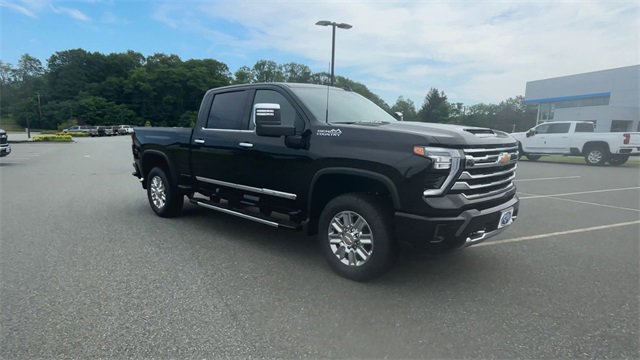 New 2025 Chevrolet Silverado 2500 High Country w/ Technology Package image 2